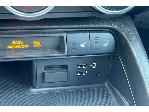 Used 2019 MAZDA MX-5 Miata 30th Anniversary RWD image 27