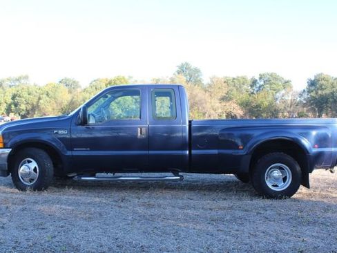 Used 2001 Ford F350 XLT image 8
