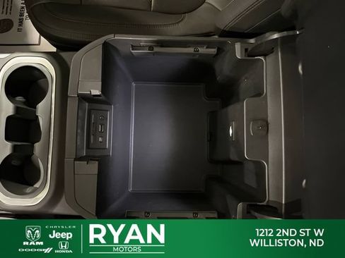 Used 2019 GMC Sierra 1500 AT4 w/ AT4 Preferred Package AWD/4WD image 34