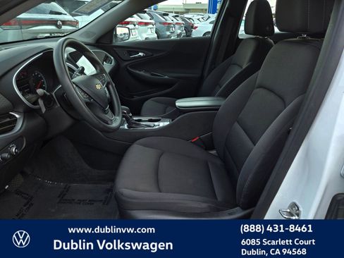 Used 2023 Chevrolet Malibu LT image 17
