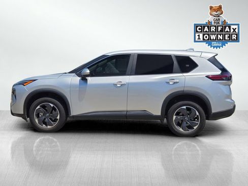 Used 2024 Nissan Rogue SV FWD image 7