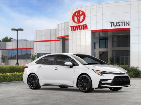 Used 2026 Toyota Corolla SE FWD image 32