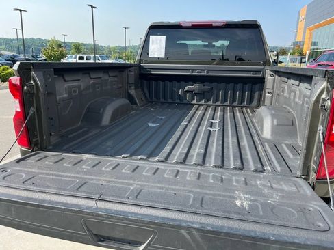 Used 2023 Chevrolet Silverado 2500 LT w/ Convenience Package AWD/4WD image 19