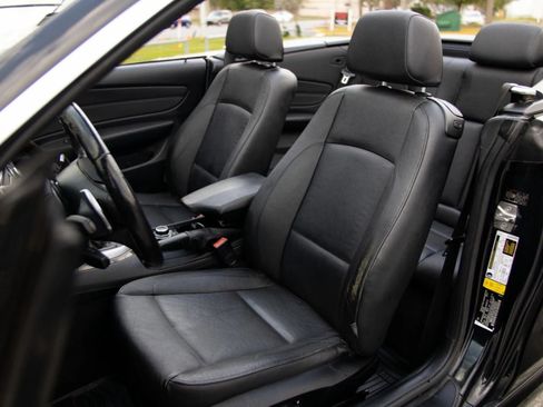 Used 2012 BMW 135i Convertible RWD image 24
