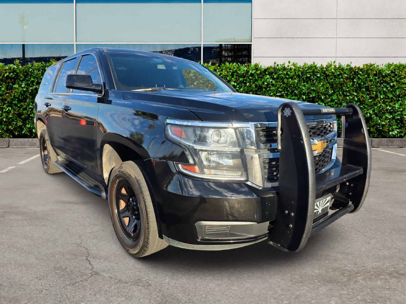 Used 2018 Chevrolet Tahoe 2WD w/ Remote Keyless Entry Package image 1