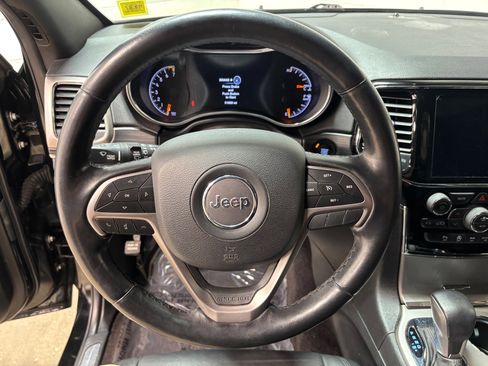 Used 2019 Jeep Grand Cherokee Limited AWD/4WD image 19
