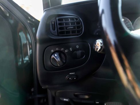 Used 2003 Ford F150 Harley-Davidson image 35