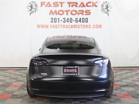 Used 2021 Tesla Model 3 Performance image 5