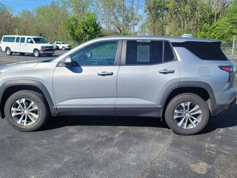 Used 2026 Chevrolet Equinox LT FWD image 7