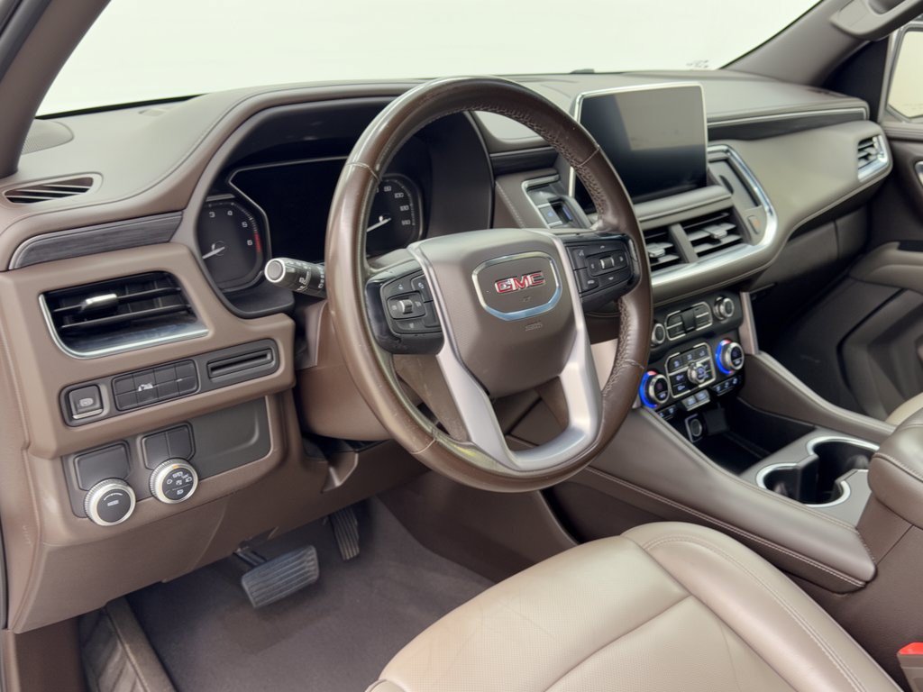 Used 2021 GMC Yukon XL SLT RWD image 4