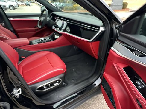 Used 2024 Jeep Wagoneer Launch Edition image 21