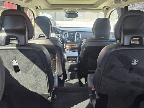 Certified 2025 Volvo XC90 B6 Plus w/ Protection Package image 8