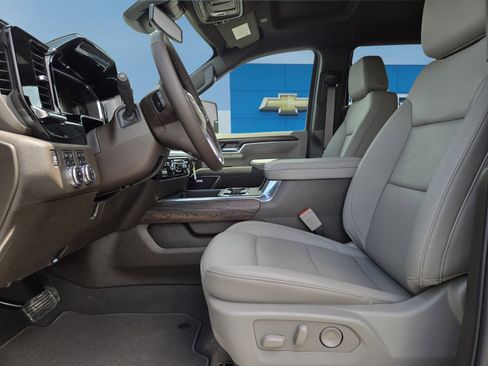 Used 2025 GMC Sierra 2500 SLT w/ SLT Convenience Package image 20