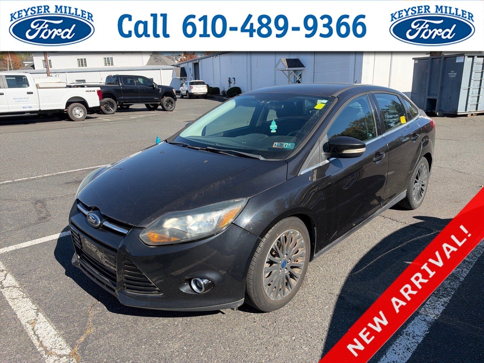 Used 2012 Ford Focus Titanium FWD image 1