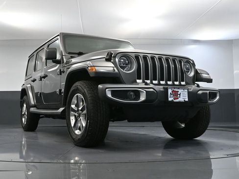 Used 2018 Jeep Wrangler Unlimited Sahara image 52