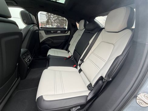 New 2026 Porsche Cayenne GTS image 18