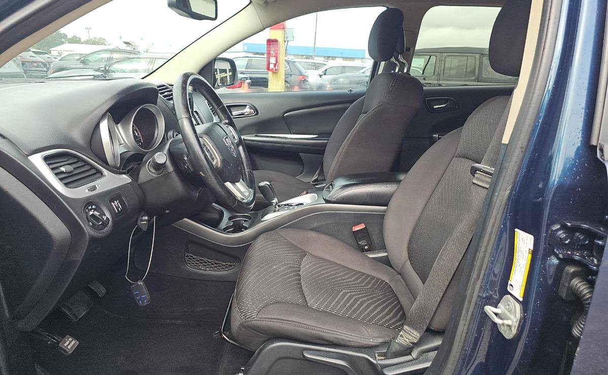 Used 2013 Dodge Journey SXT FWD image 7