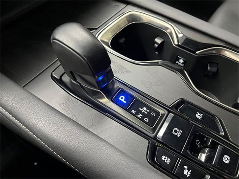 Certified 2024 Lexus RX 350h w/ Convenience Package image 20