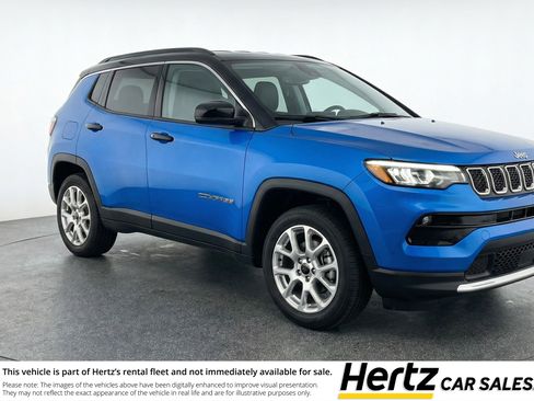 Used 2025 Jeep Compass Limited image 1