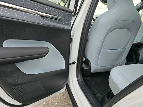 New 2026 Volvo EX30 Ultra w/ Climate Package AWD/4WD image 15