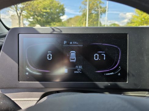 Used 2024 Kia Sportage LX image 20