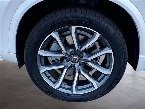 Used 2019 Volvo XC90 T6 Momentum w/ Protection Package Premier image 35