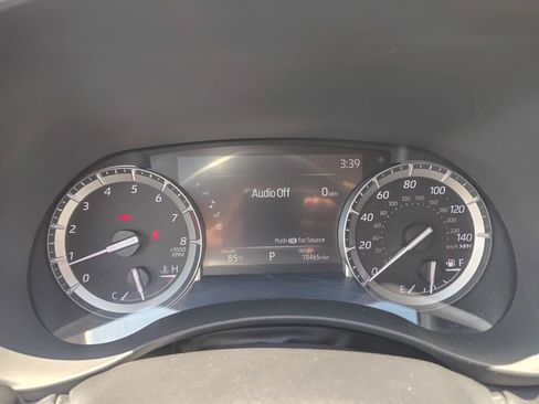 Used 2022 Toyota Highlander Limited AWD/4WD image 18