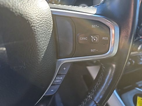 Certified 2022 RAM 1500 Laramie image 25