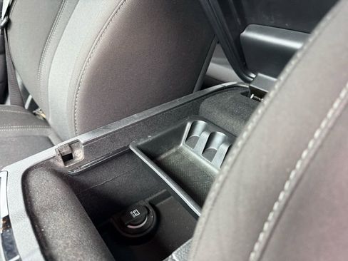 Used 2022 Dodge Charger SXT w/ Blacktop Package image 25