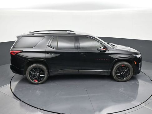 Used 2023 Chevrolet Traverse Premier w/ Redline Edition FWD image 17