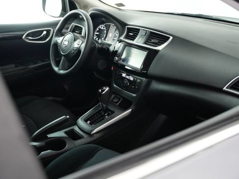 Used 2019 Nissan Sentra SV FWD image 48