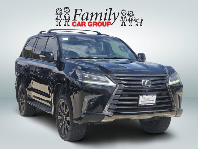 Used 2019 Lexus LX 570 4WD w/ Inspiration Series image 2