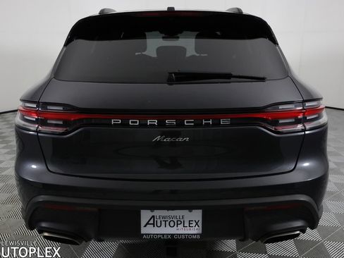 Used 2023 Porsche Macan AWD/4WD image 6