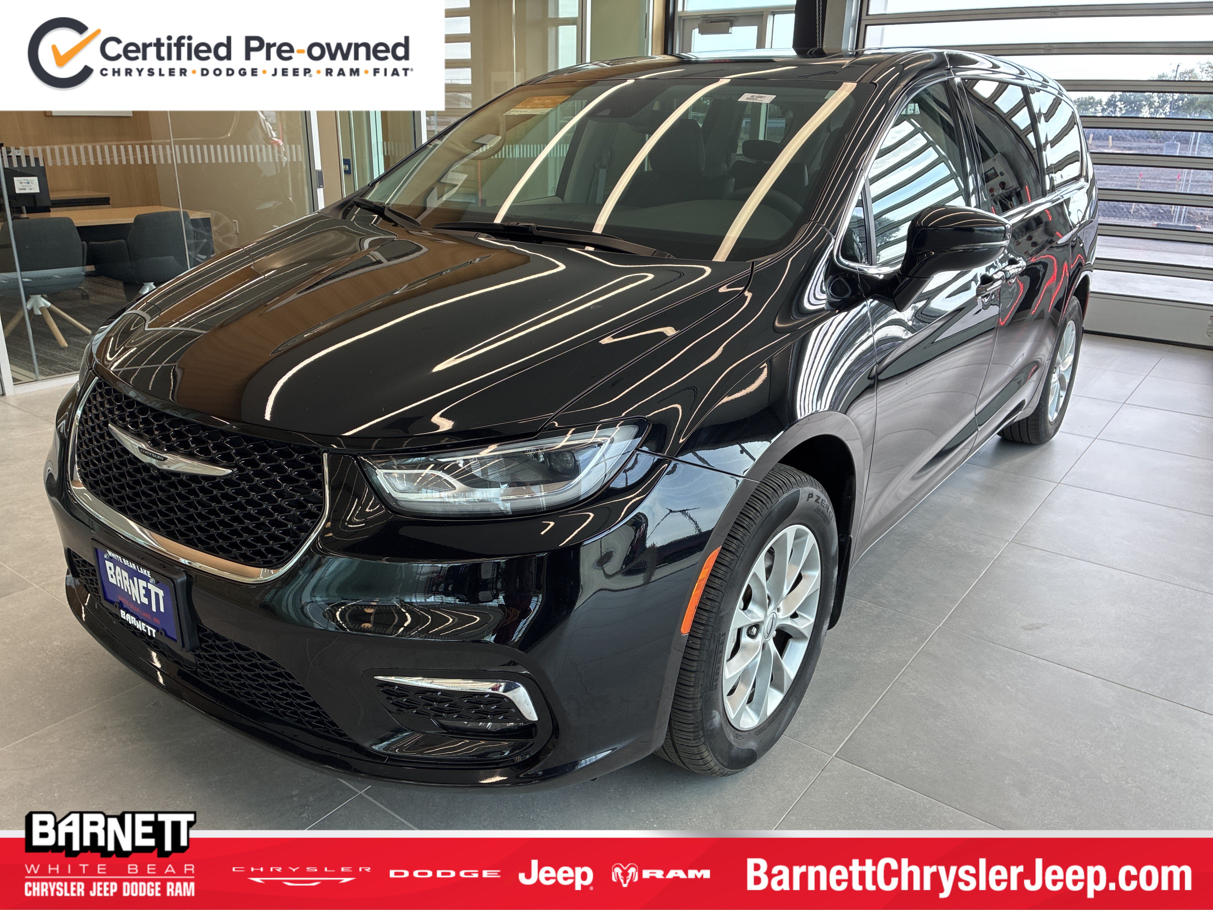 Certified 2024 Chrysler Pacifica Touring-L w/ Uconnect Theater Family Group AWD/4WD image 1