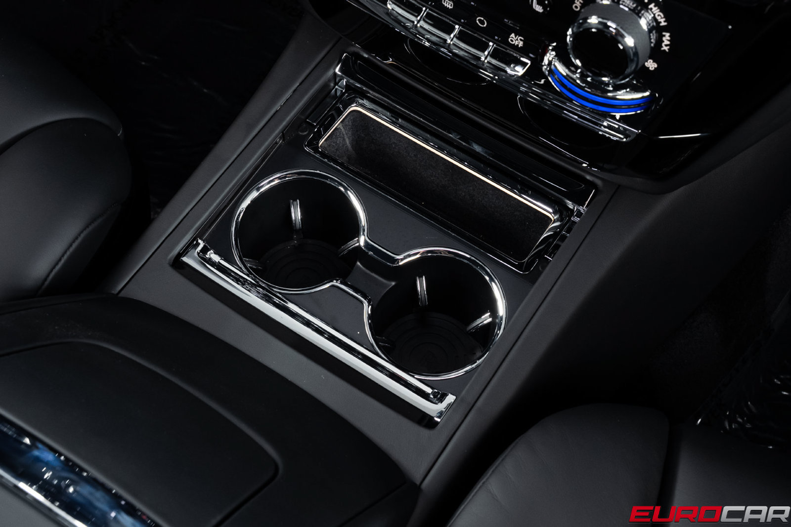 Used 2022 Rolls-Royce Phantom Sedan RWD image 33