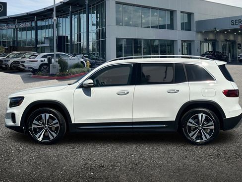 New 2025 Mercedes-Benz GLB 250 4MATIC image 7