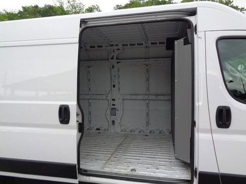 Used 2023 RAM ProMaster 2500 FWD image 22