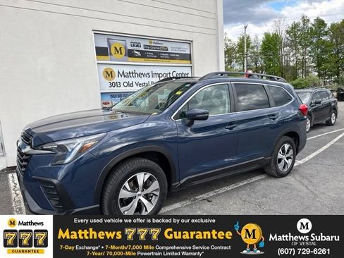 Certified 2023 Subaru Ascent Premium w/ Convenience Package AWD/4WD image 1