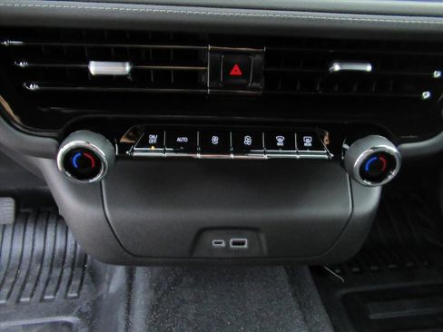 New 2025 Chevrolet Tahoe 2WD image 25
