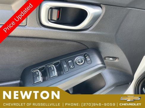 Used 2023 Honda Civic Sport image 6