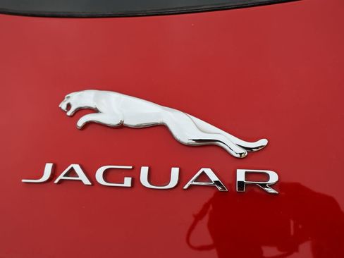 Used 2017 Jaguar F-TYPE Coupe image 13