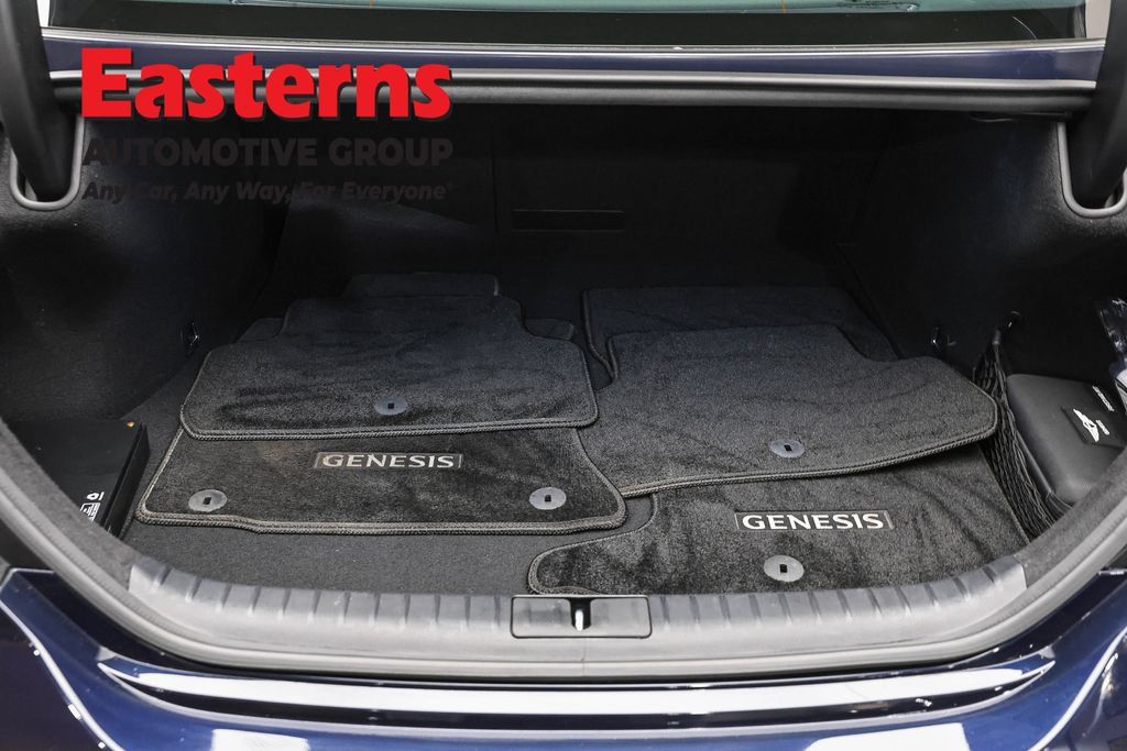 Used 2023 Genesis G70 2.0T w/ Sport Prestige Package AWD/4WD image 11