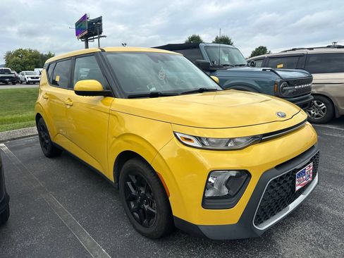 Used 2020 Kia Soul S FWD image 3