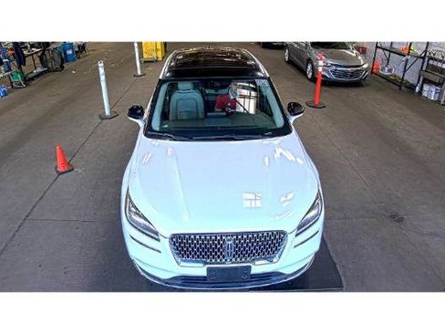 Used 2022 Lincoln Corsair AWD w/ Premium Package image 7