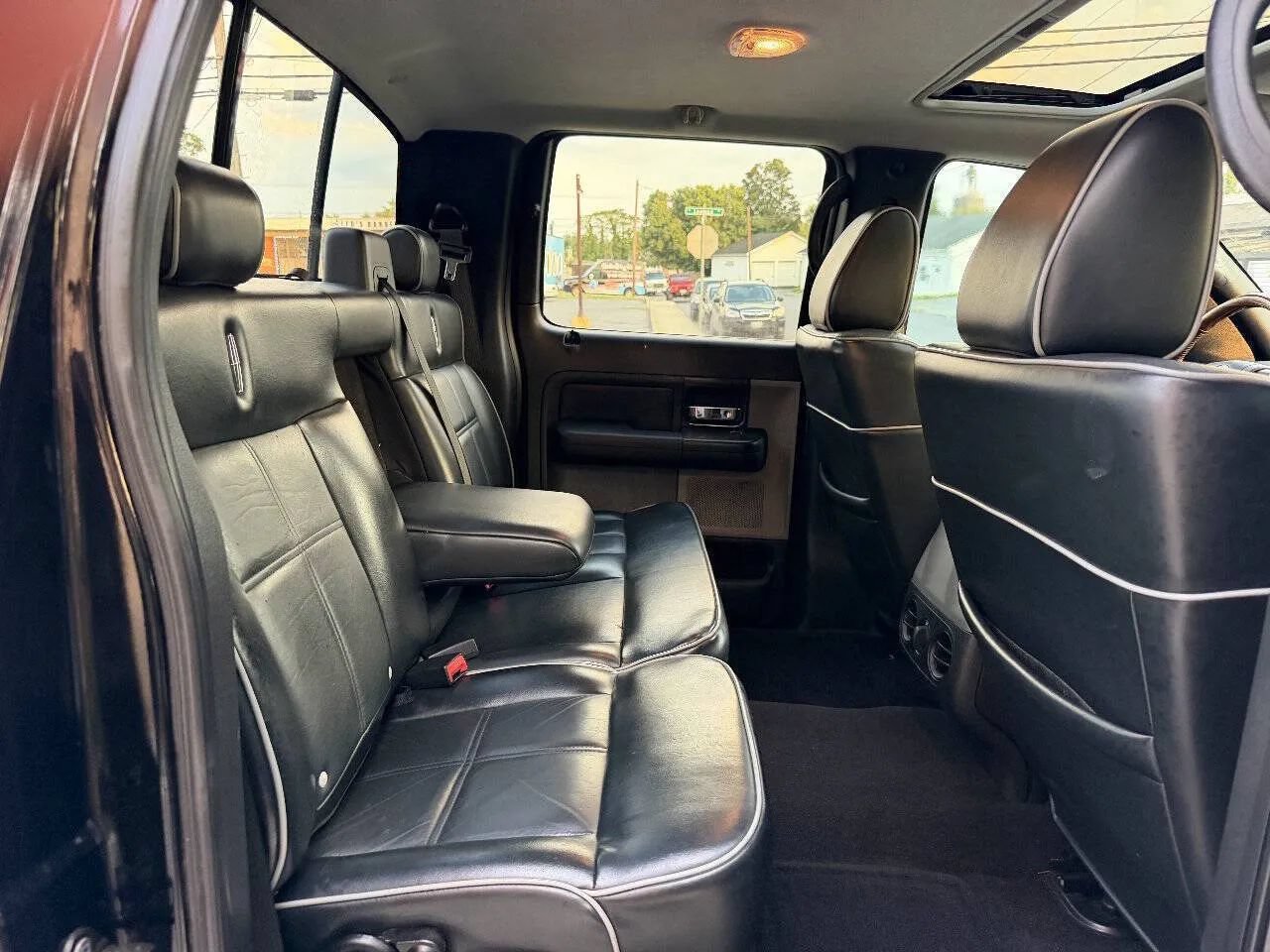 Used 2008 Lincoln Mark LT 4x4 image 40