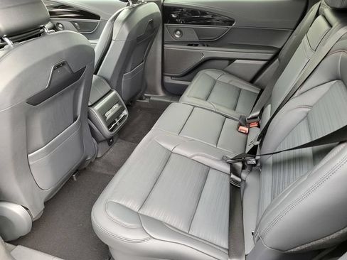New 2026 Lincoln Nautilus Reserve AWD/4WD image 41