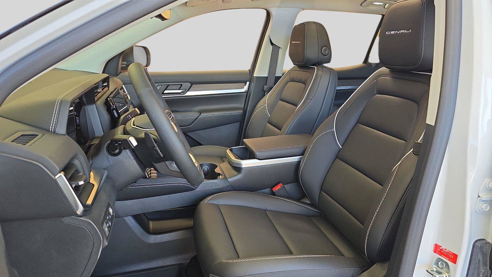 New 2027 GMC Terrain Denali w/ LPO, Floor Liner Package AWD/4WD image 11