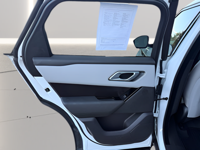 Certified 2026 Land Rover Range Rover Velar Dynamic SE AWD/4WD image 39