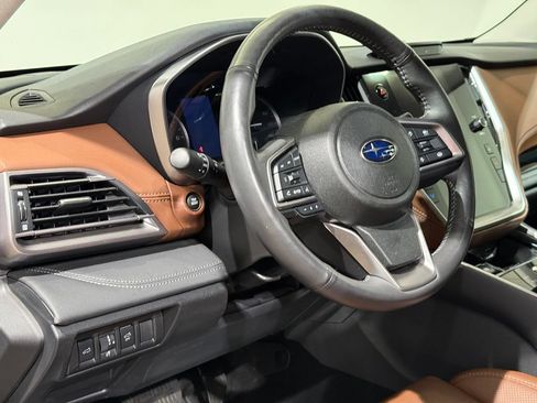 Used 2023 Subaru Outback Touring AWD/4WD image 17