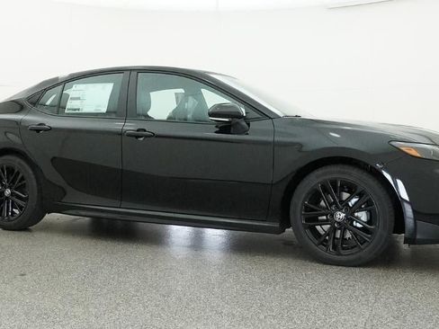New 2026 Toyota Camry SE FWD image 28
